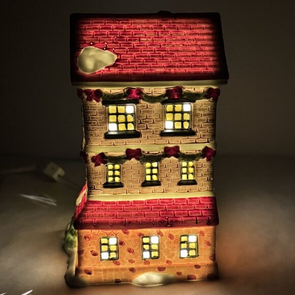 Vintage 1996 Trim A Home Lighted Christmas Village House Dress Shop Cobbler 8" - Picture 14 of 14